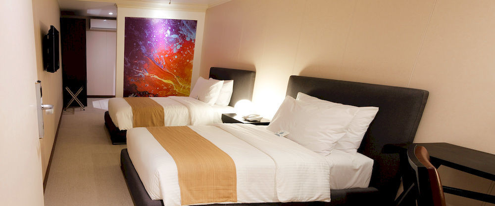 סן פדרו מקאטי Green Sun Hotel מראה חיצוני תמונה